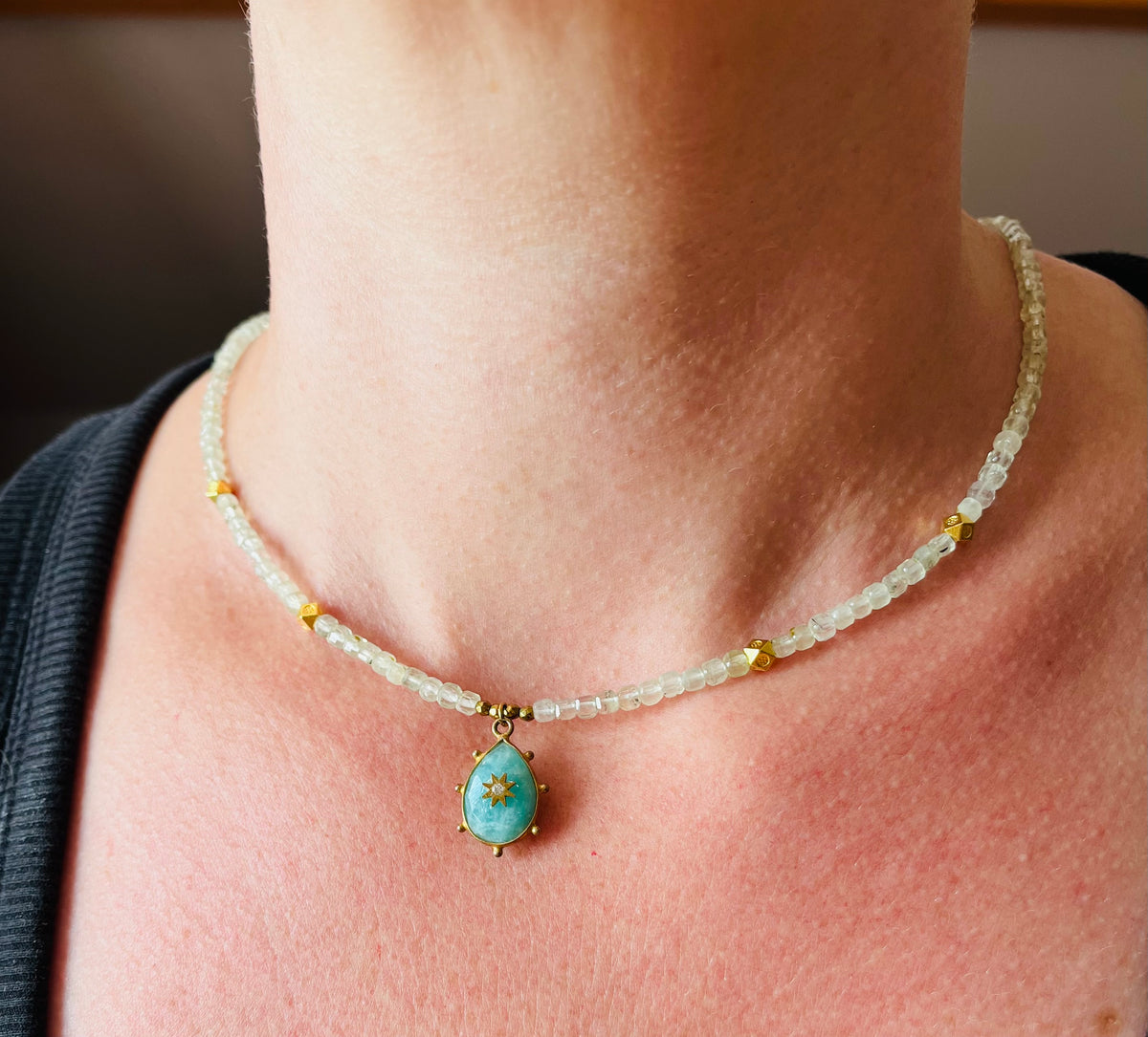 Collier grigri Prehnite et Amazonite