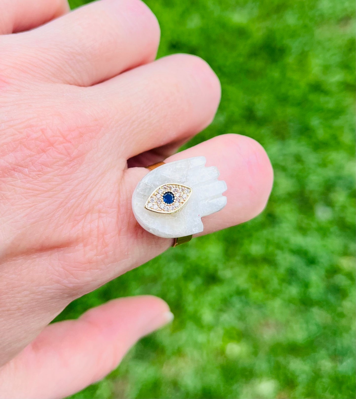 Bague main protectrice Pierre de Lune