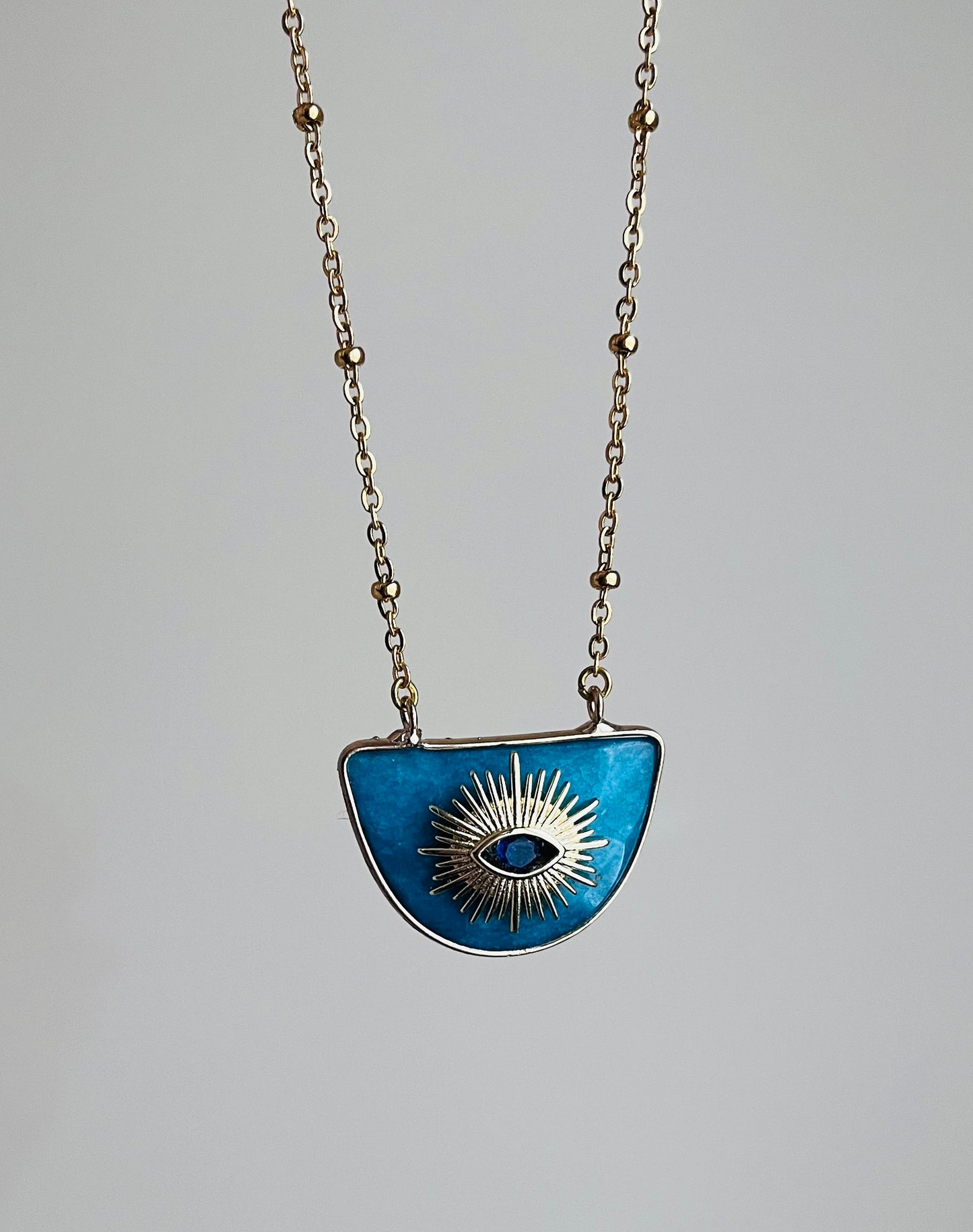 Collier grigri Jade bleu