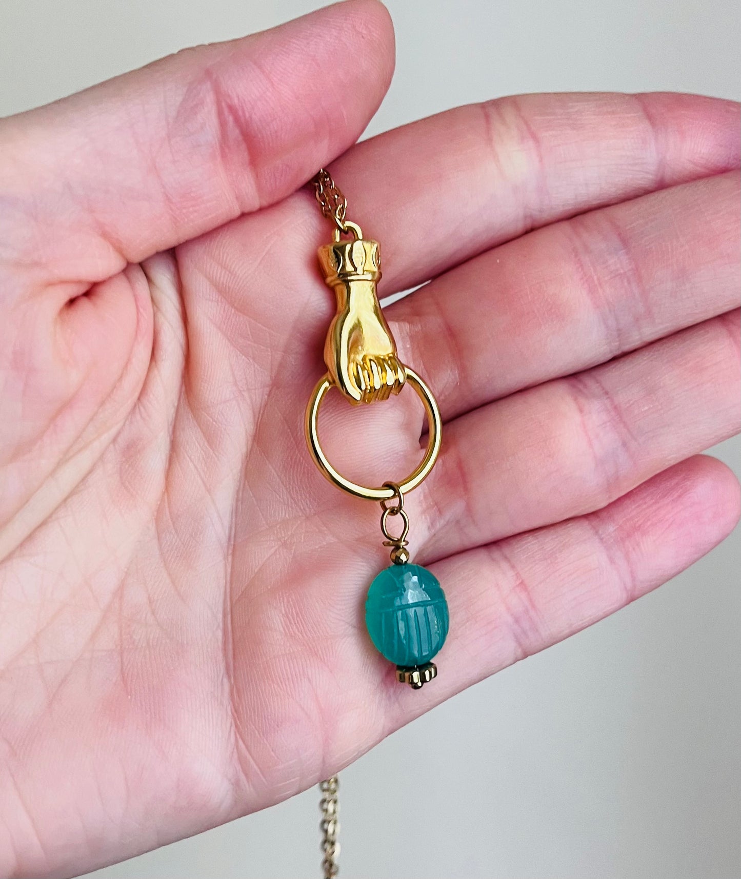 Collier sautoir talisman scarabée Onyx vert