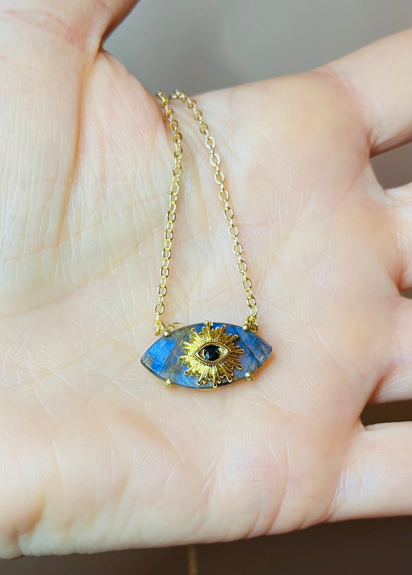 Collier amulette œil protecteur Labradorite