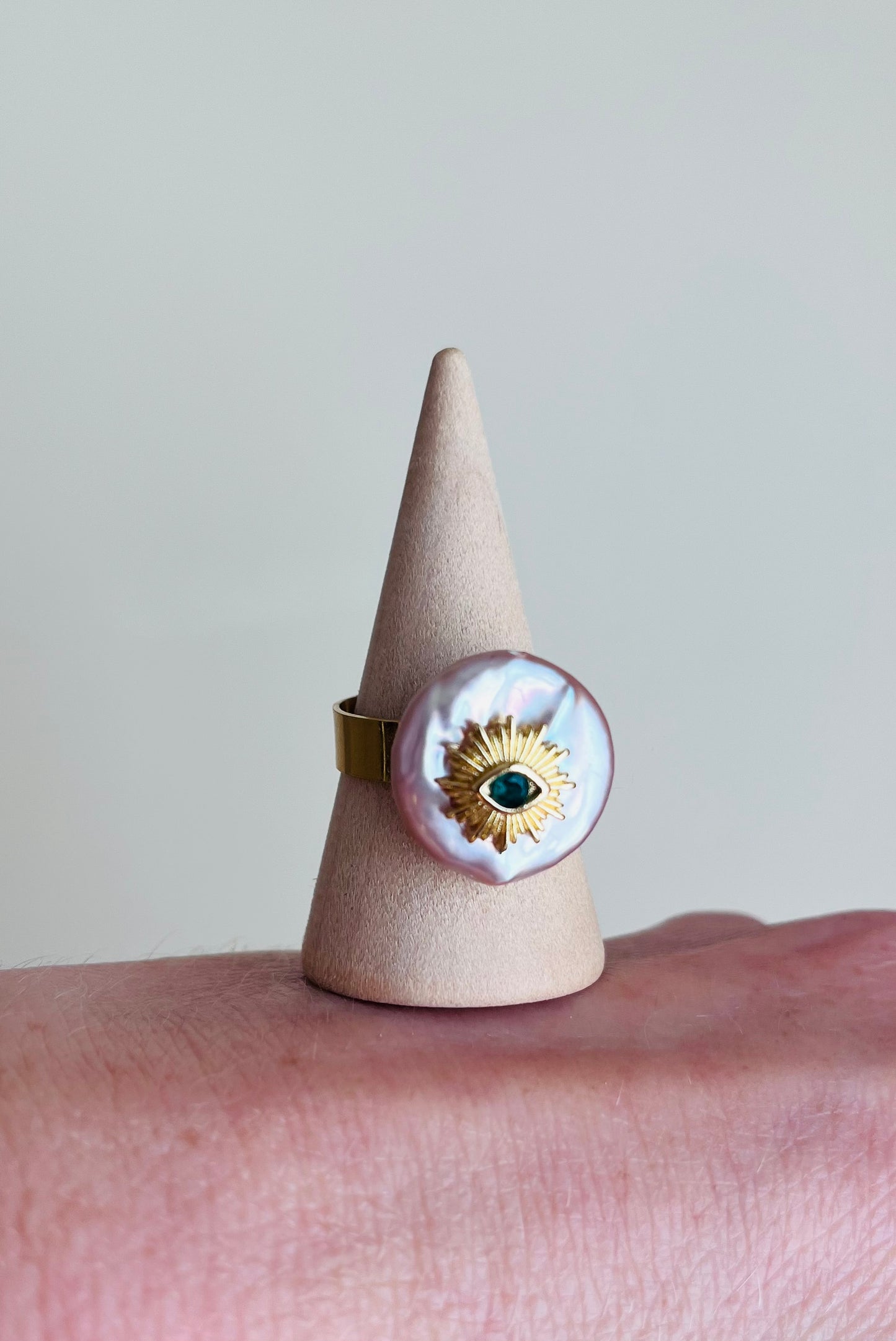 Bague Amulette Perle d’eau douce