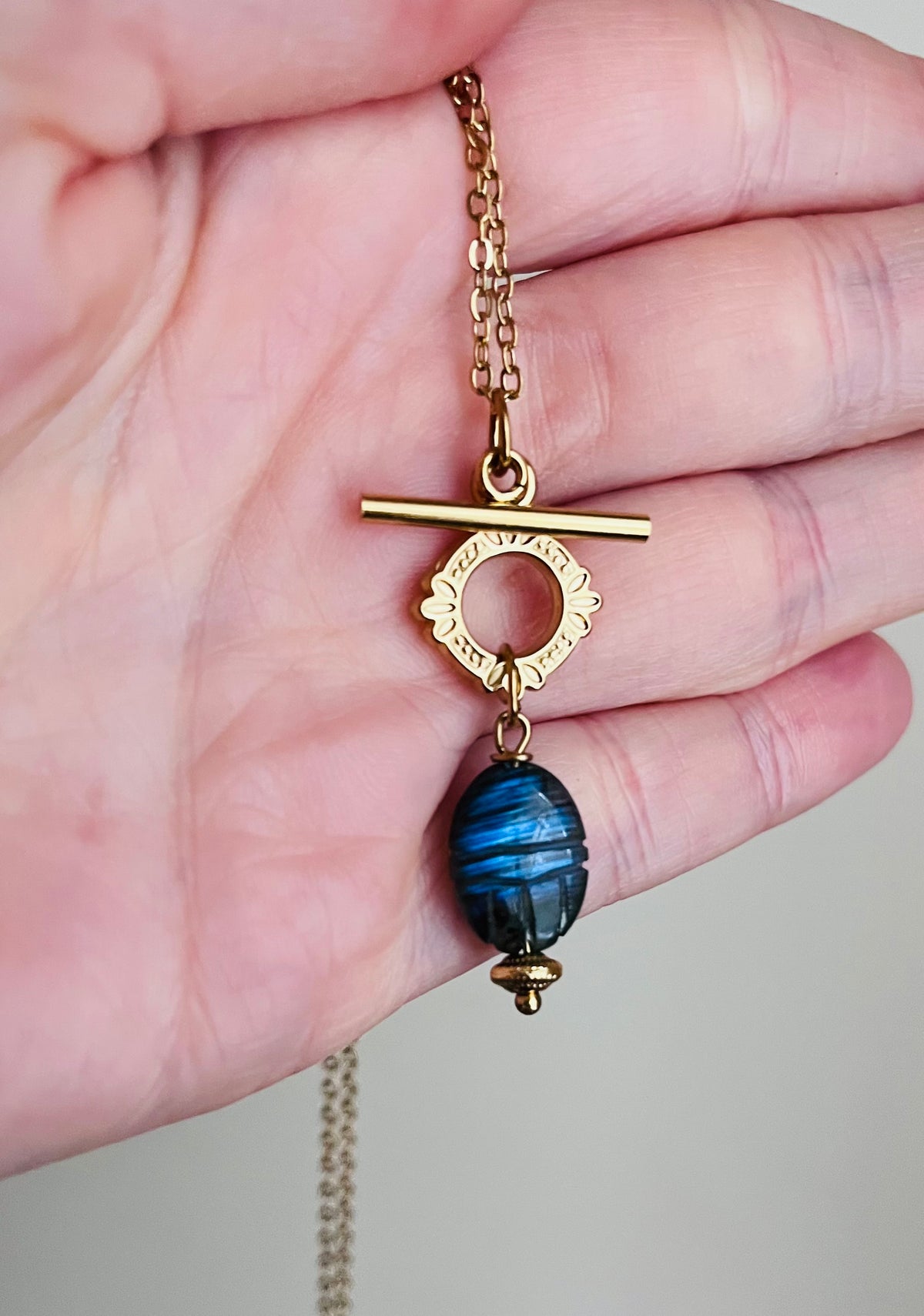 Collier Sautoir grigri scarabée porte bonheur Labradorite
