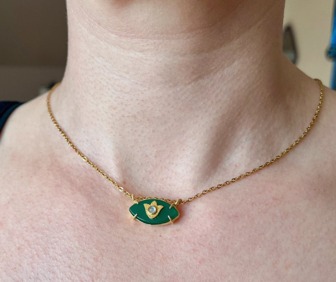 Collier amulette œil protecteur Onyx vert