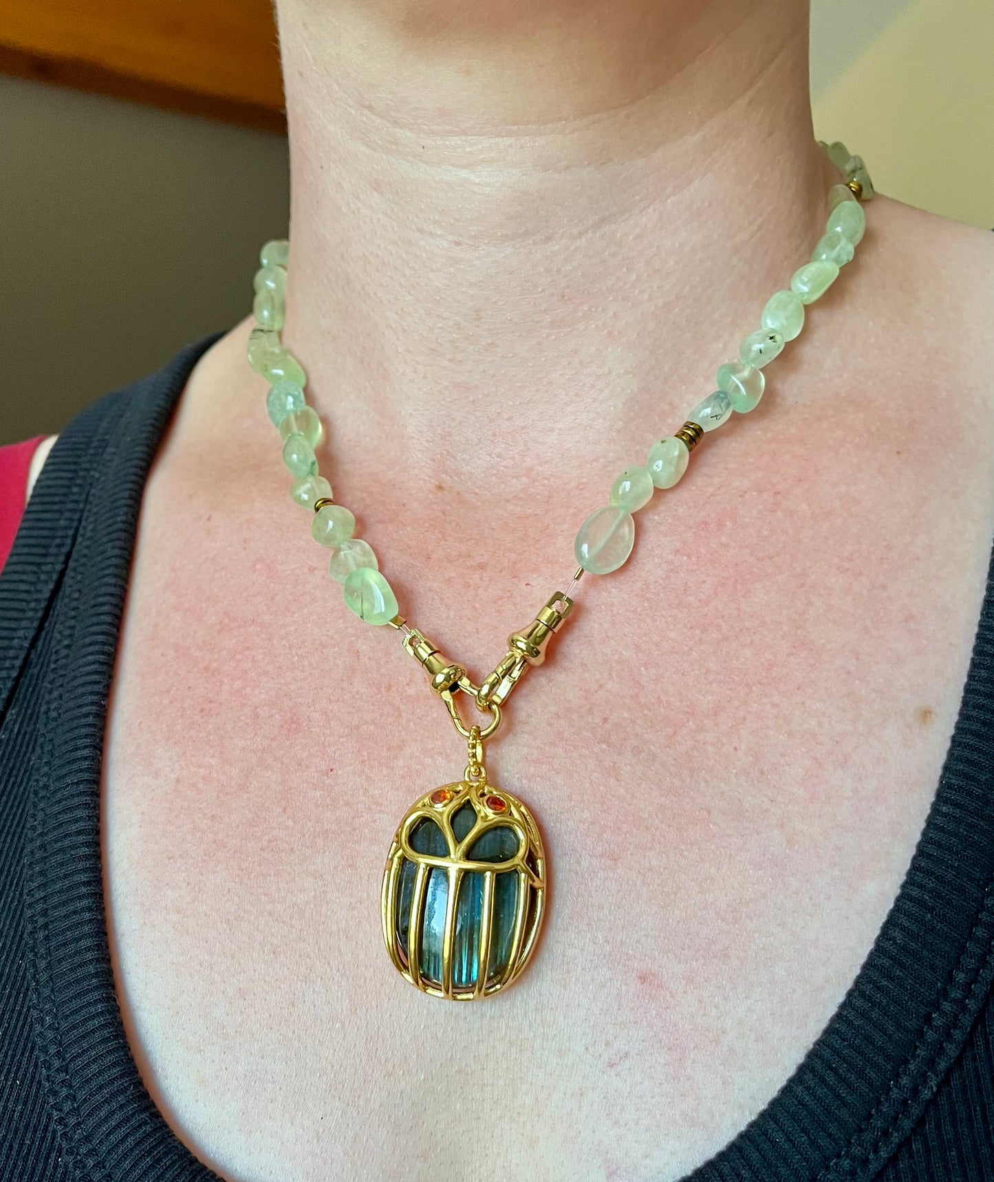 Collier Locket Talisman scarabée Labradorite