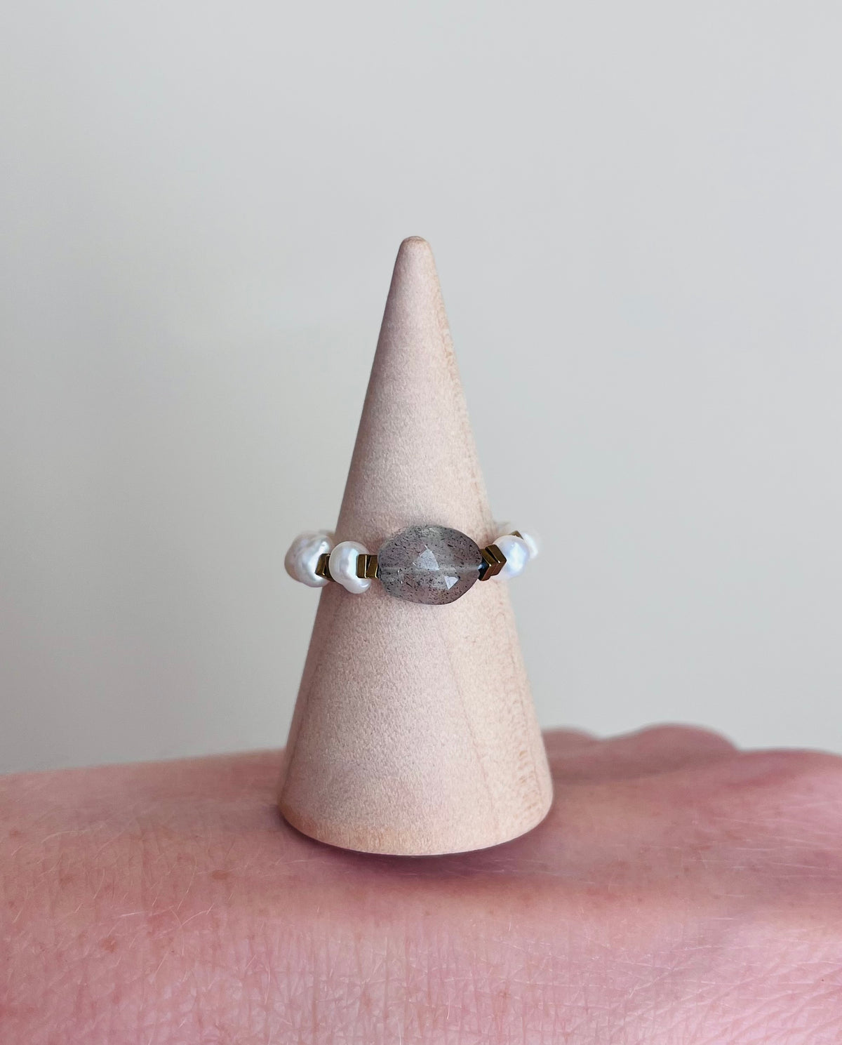 Bague Perles d’eau douce et Labradorite