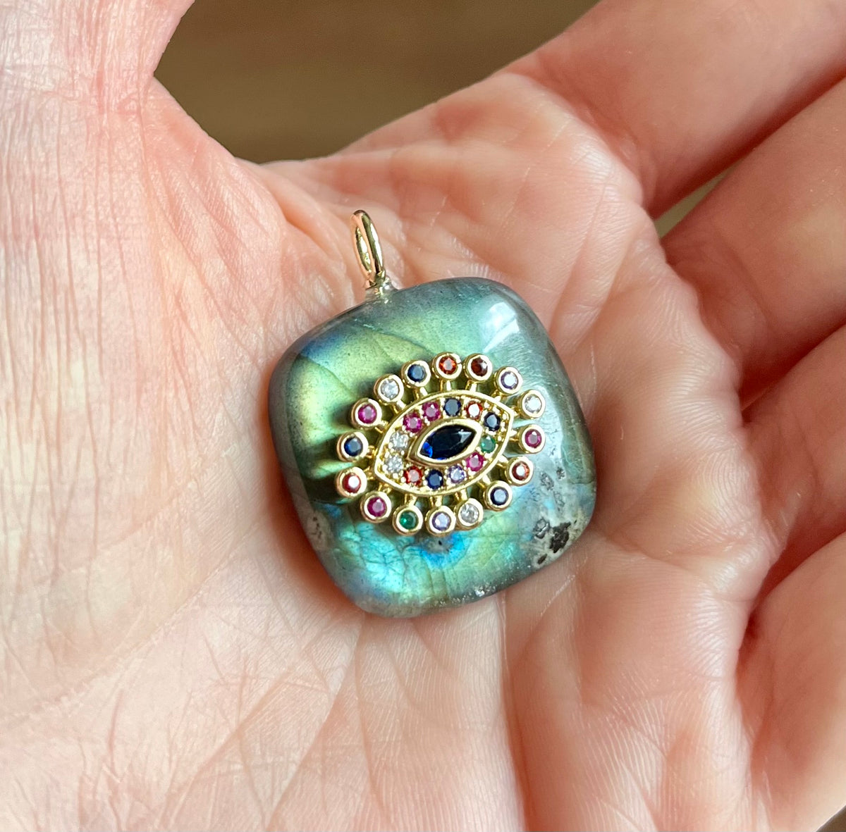 Pendentif grigri talisman Labradorite