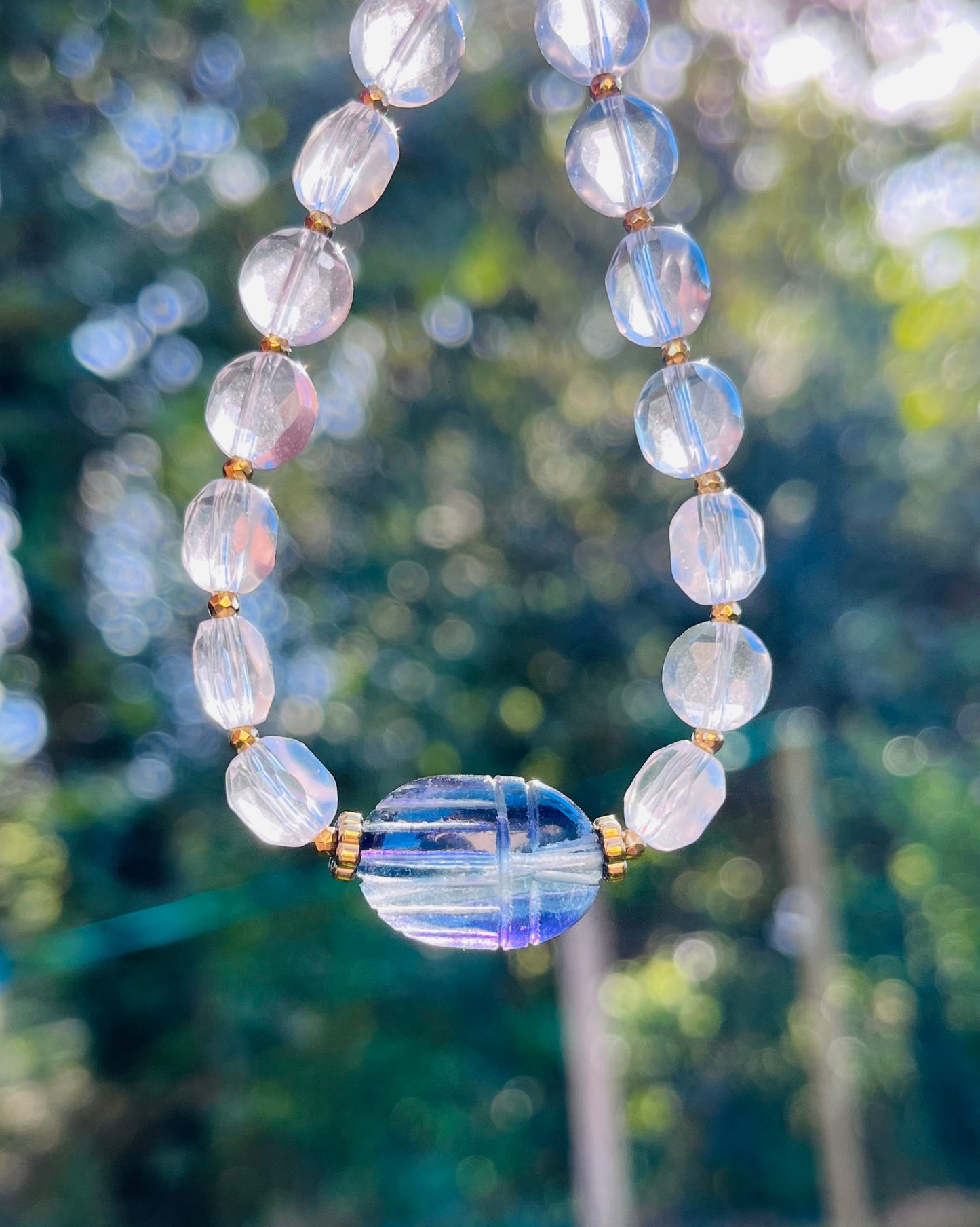 Bracelet amulette scarabée Fluorite et Cristal de Roche