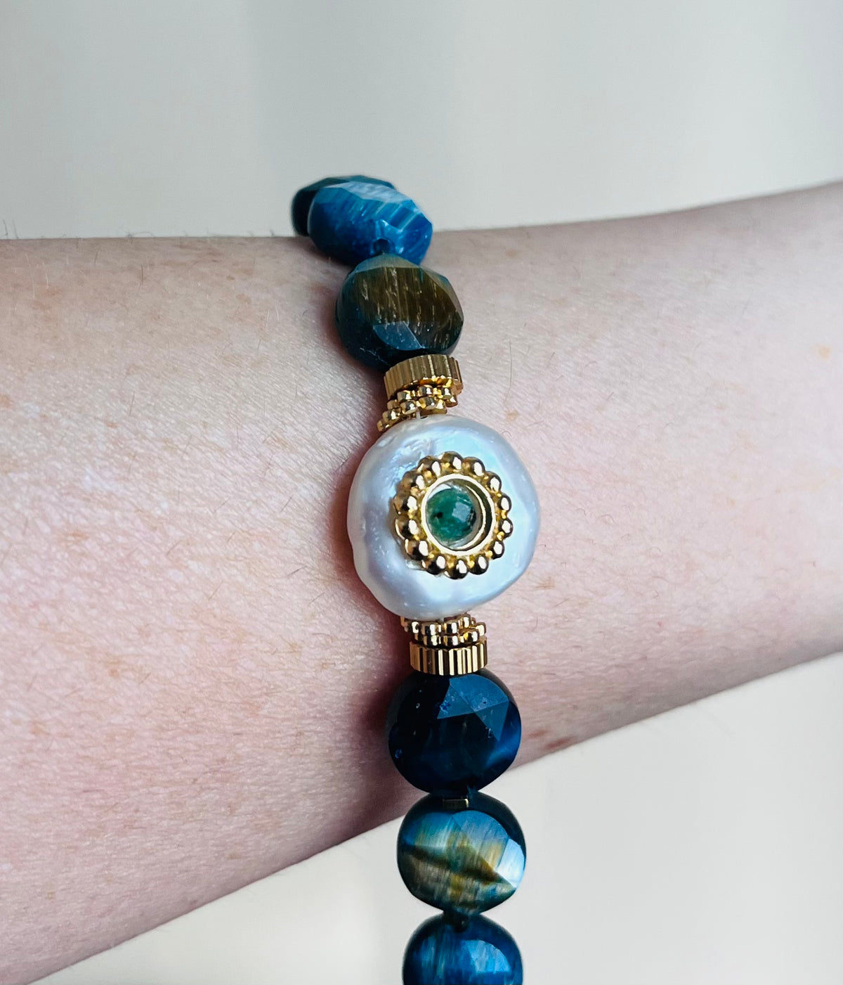 Bracelet Œil de Tigre bleu et Perle d’eau douce