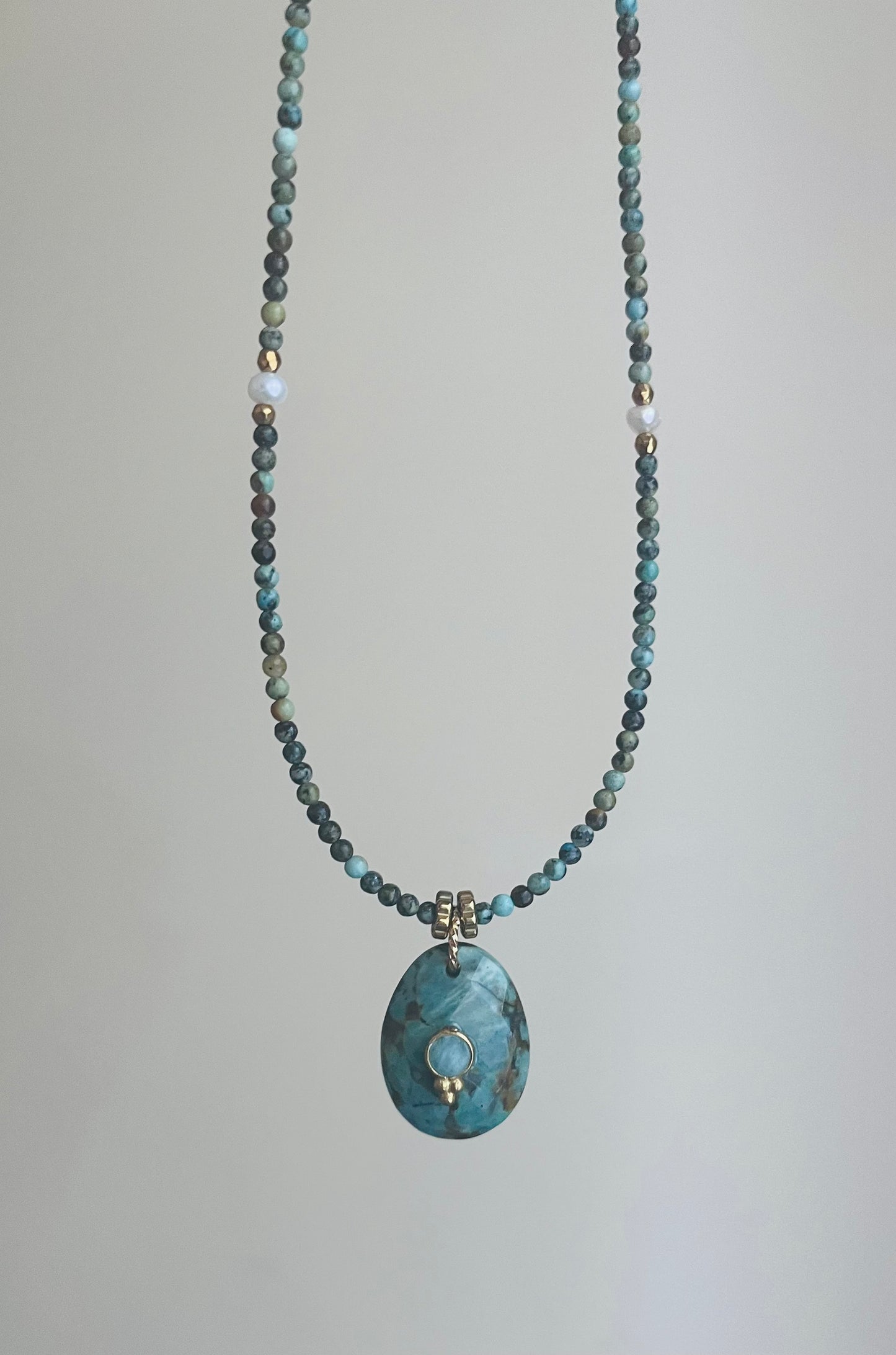 Collier sautoir talisman