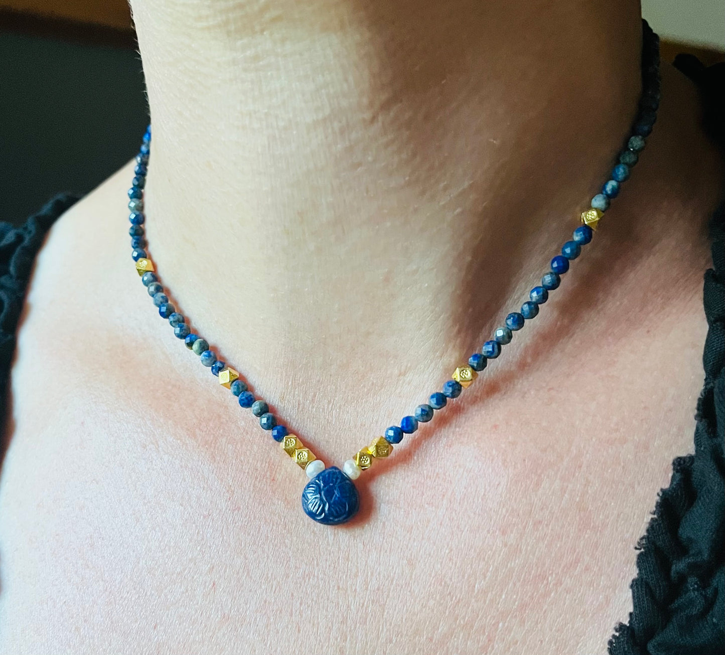 Collier talisman Lapis-lazuli