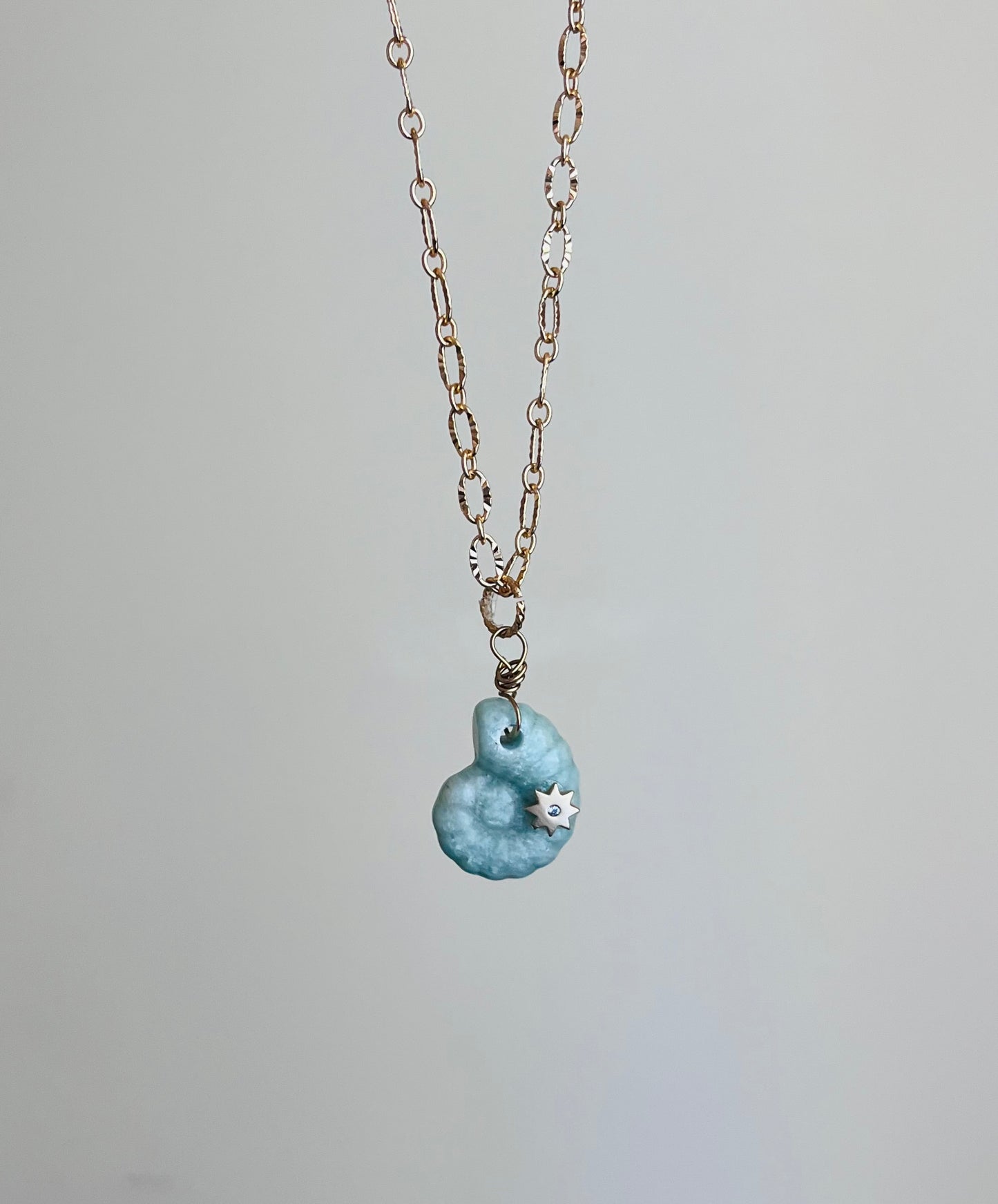 Collier sautoir coquillage Amazonite