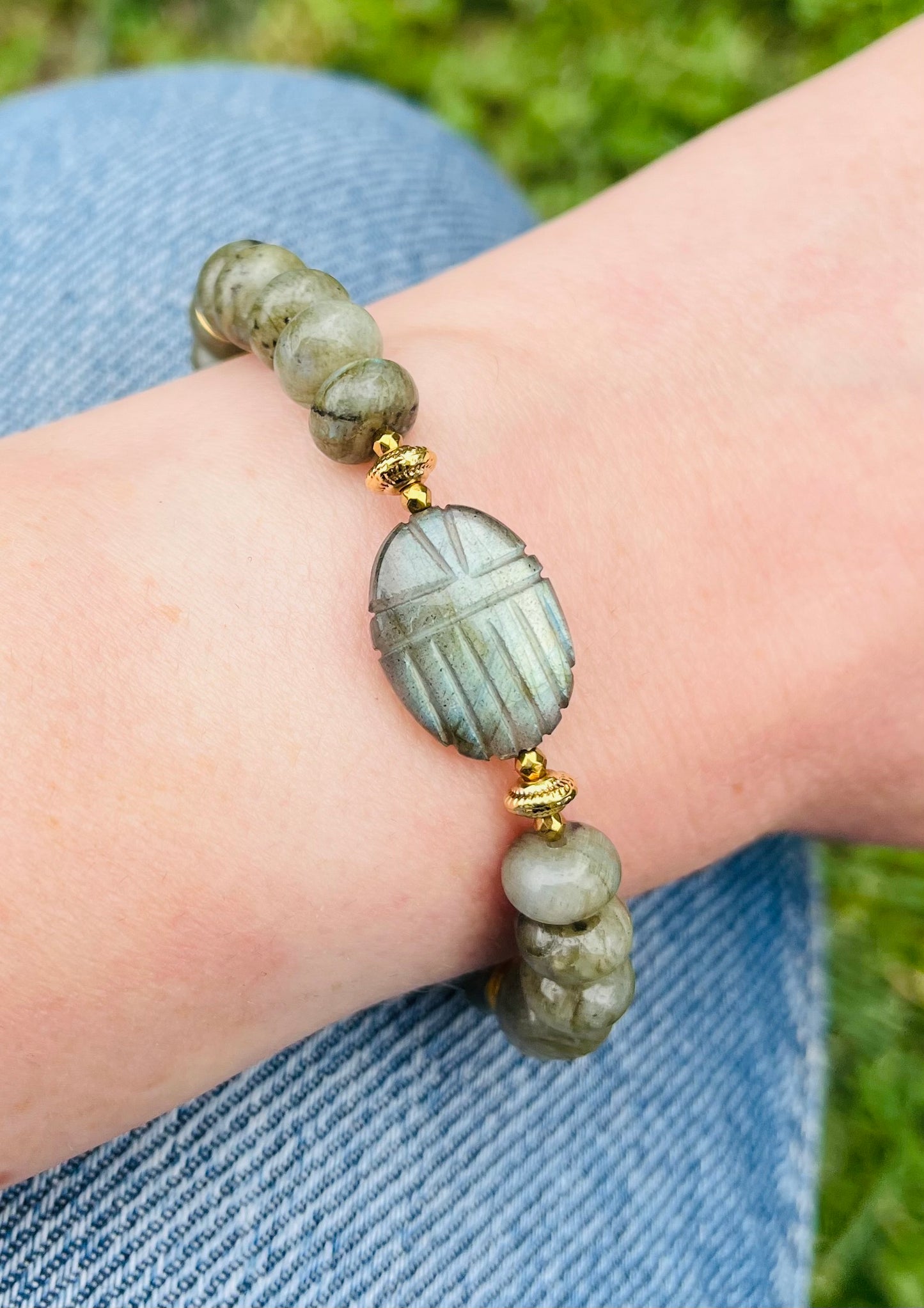 Bracelet amulette scarabée Labradorite
