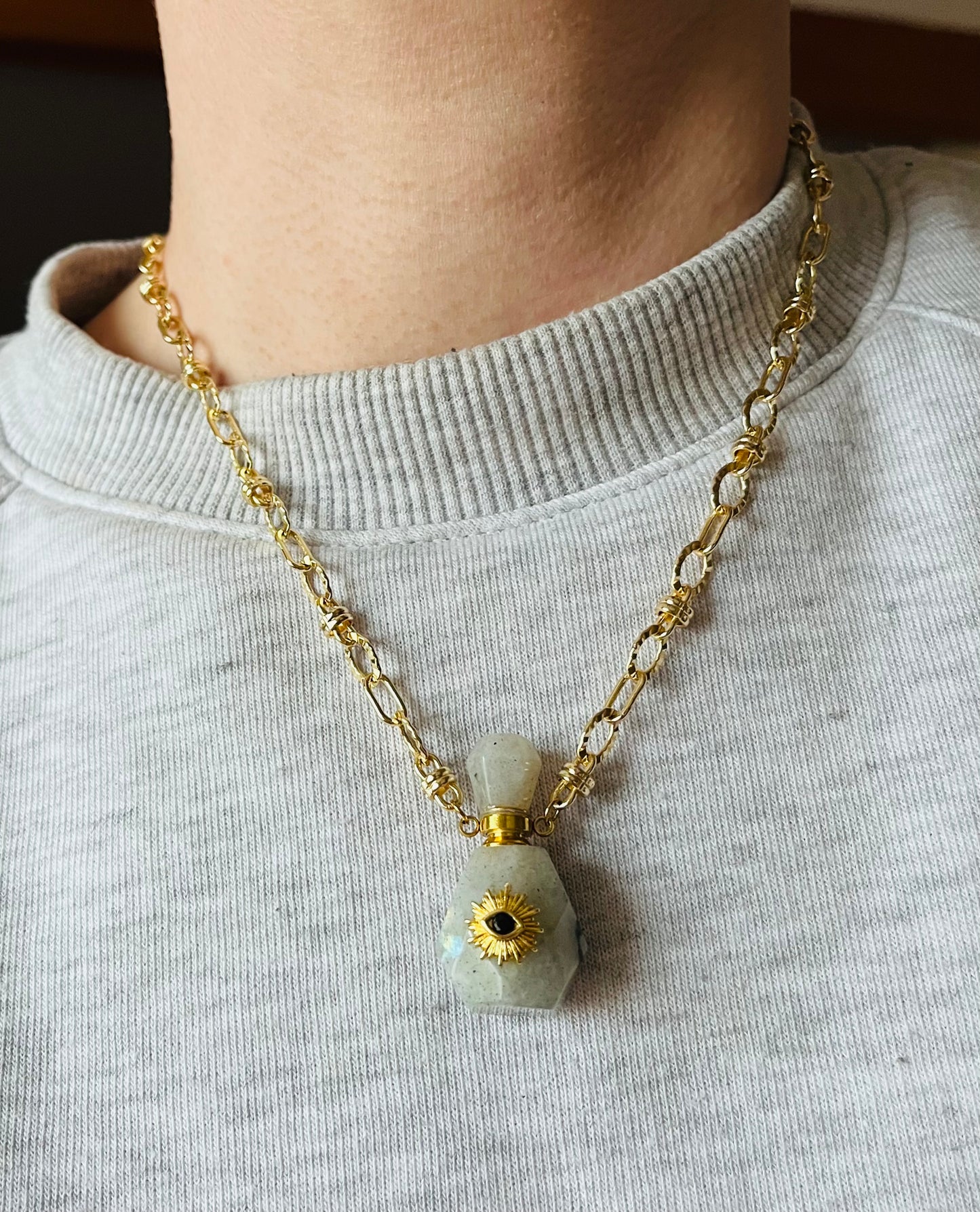 Collier talisman fiole Labradorite