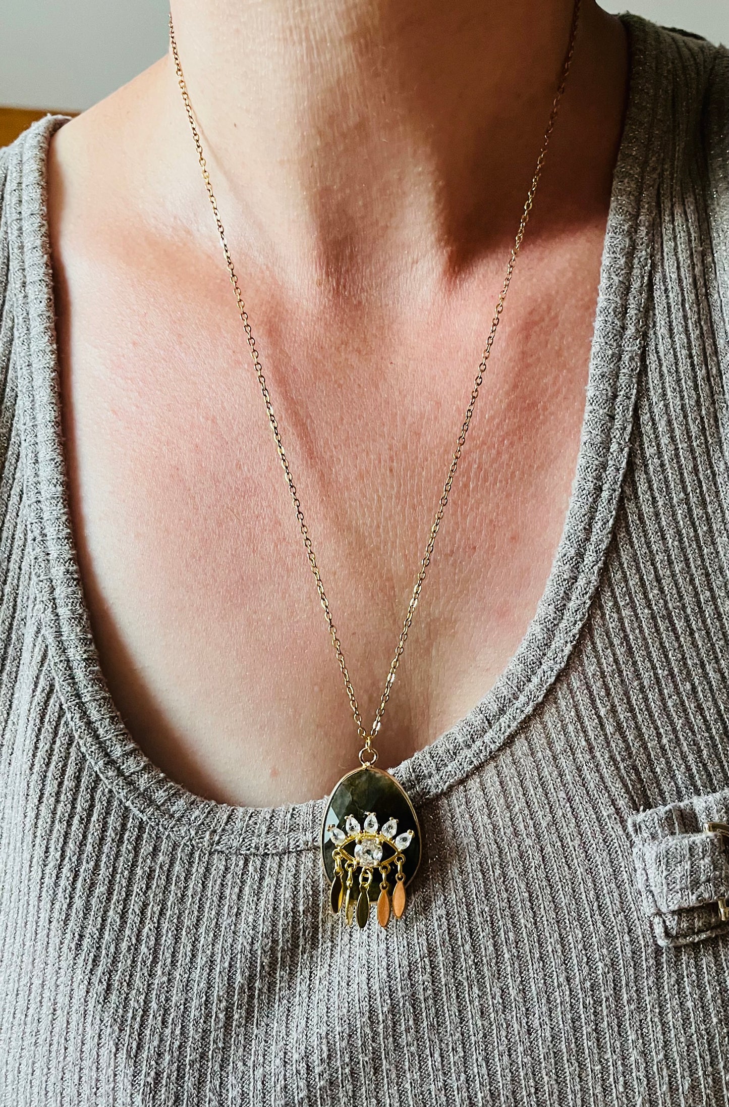 Collier sautoir talisman protecteur Labradorite