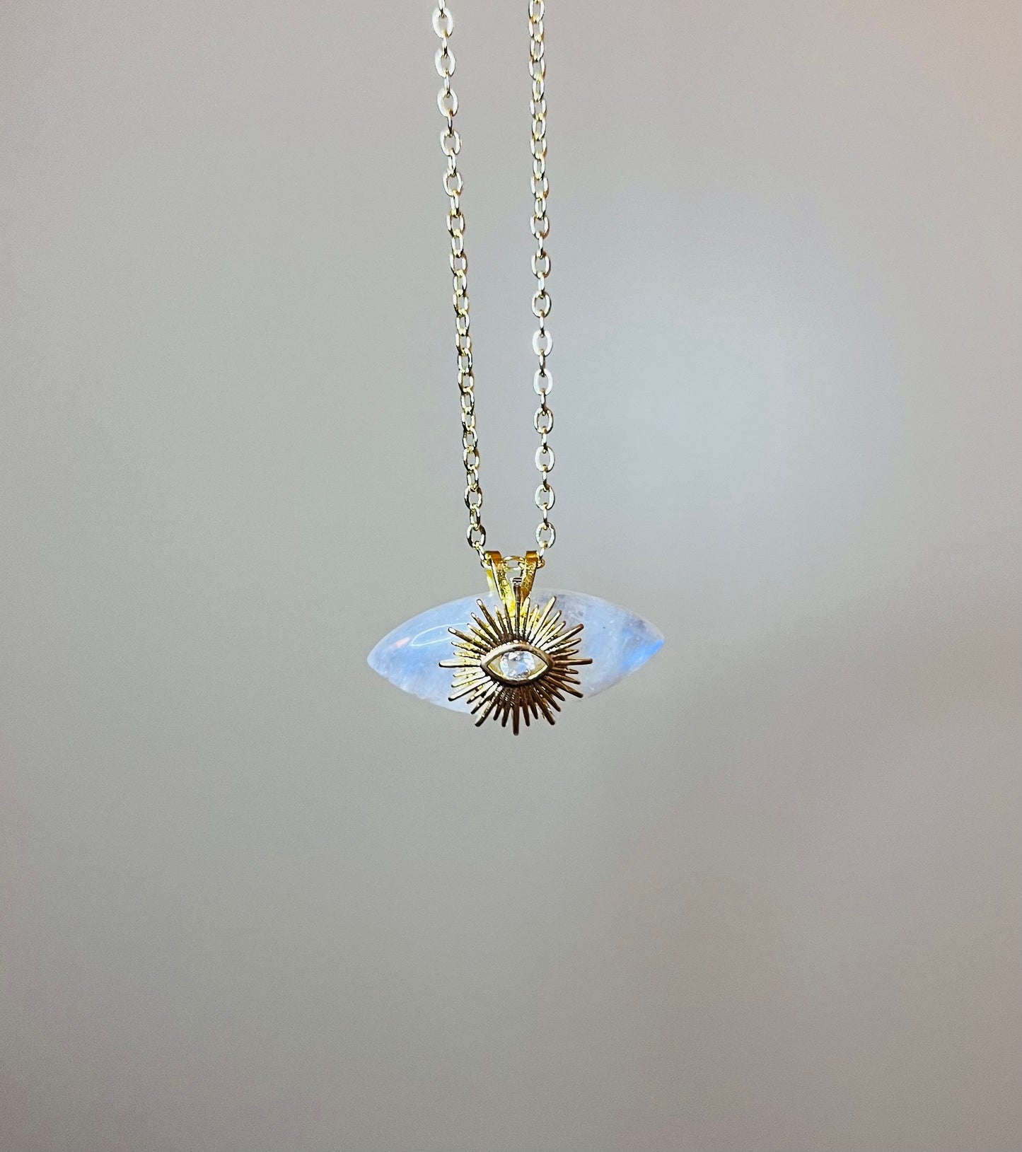 Collier talisman œil protecteur Pierre de Lune