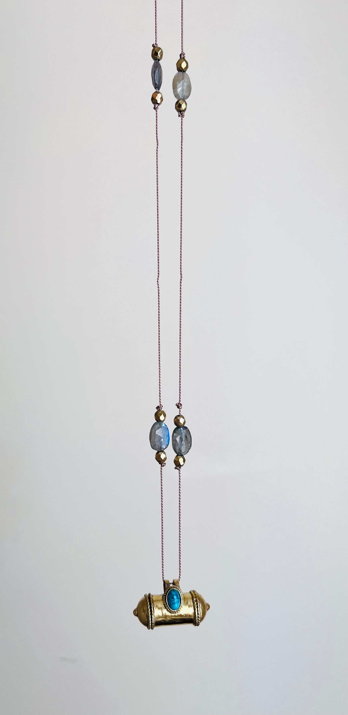 Collier sautoir talisman protecteur Boîte à vœux - Turquoise et Labradorite