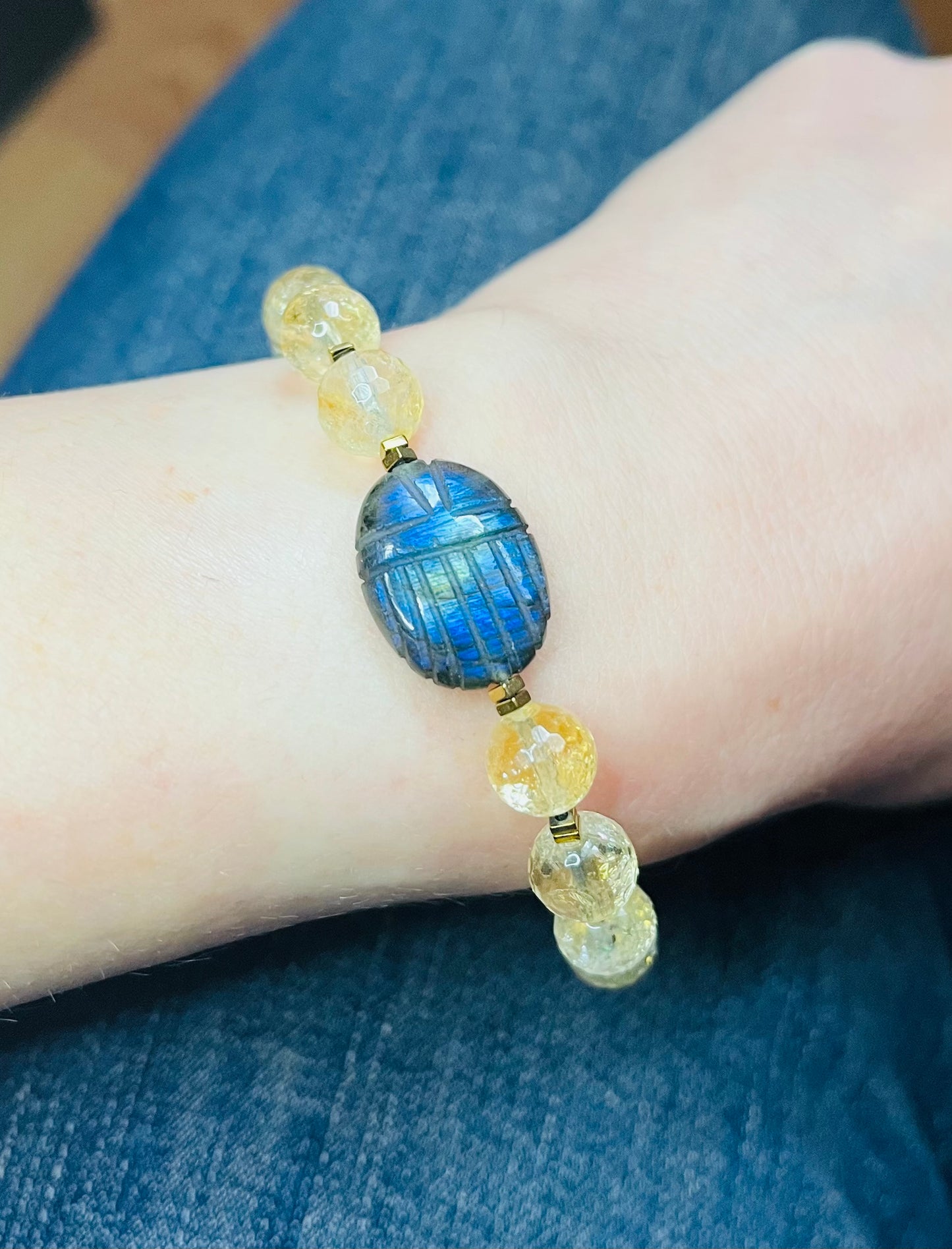 Bracelet amulette scarabée Labradorite et Citrine