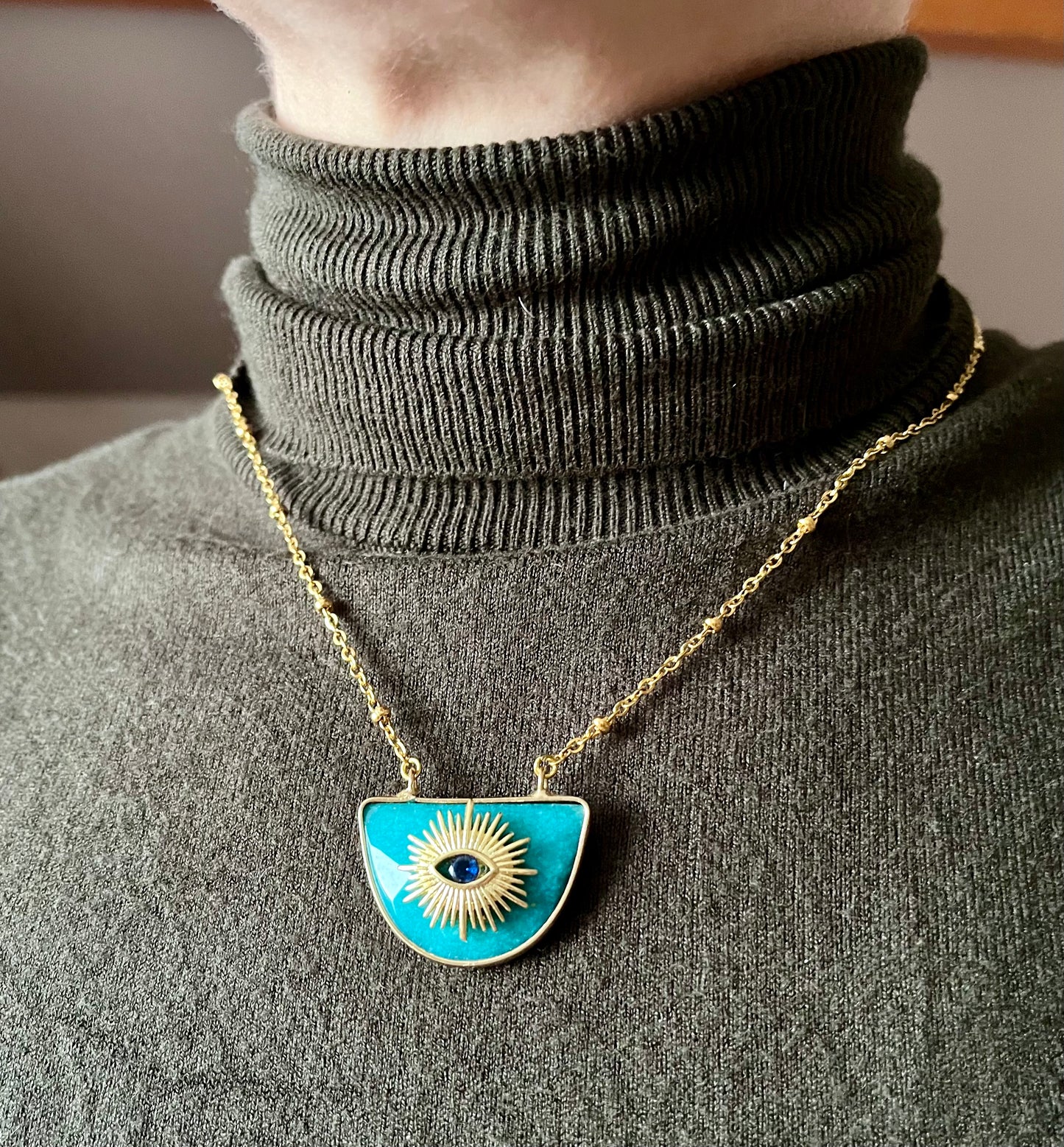 Collier grigri Jade bleu