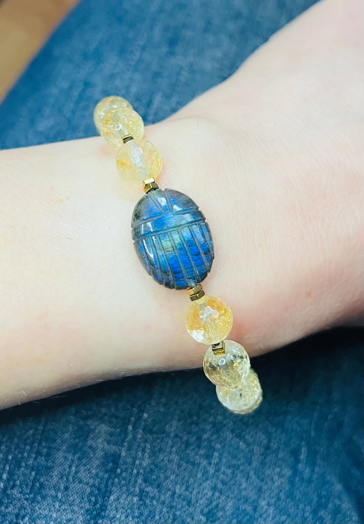 Bracelet amulette scarabée Labradorite et Citrine