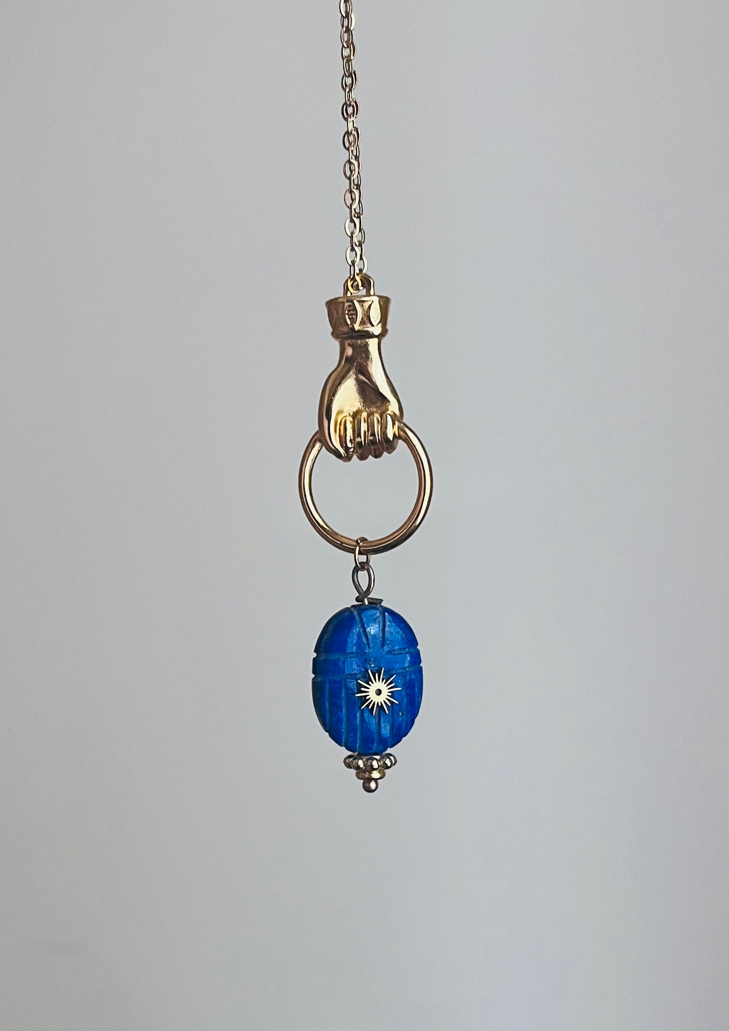 Collier sautoir talisman scarabée Lapis-lazuli