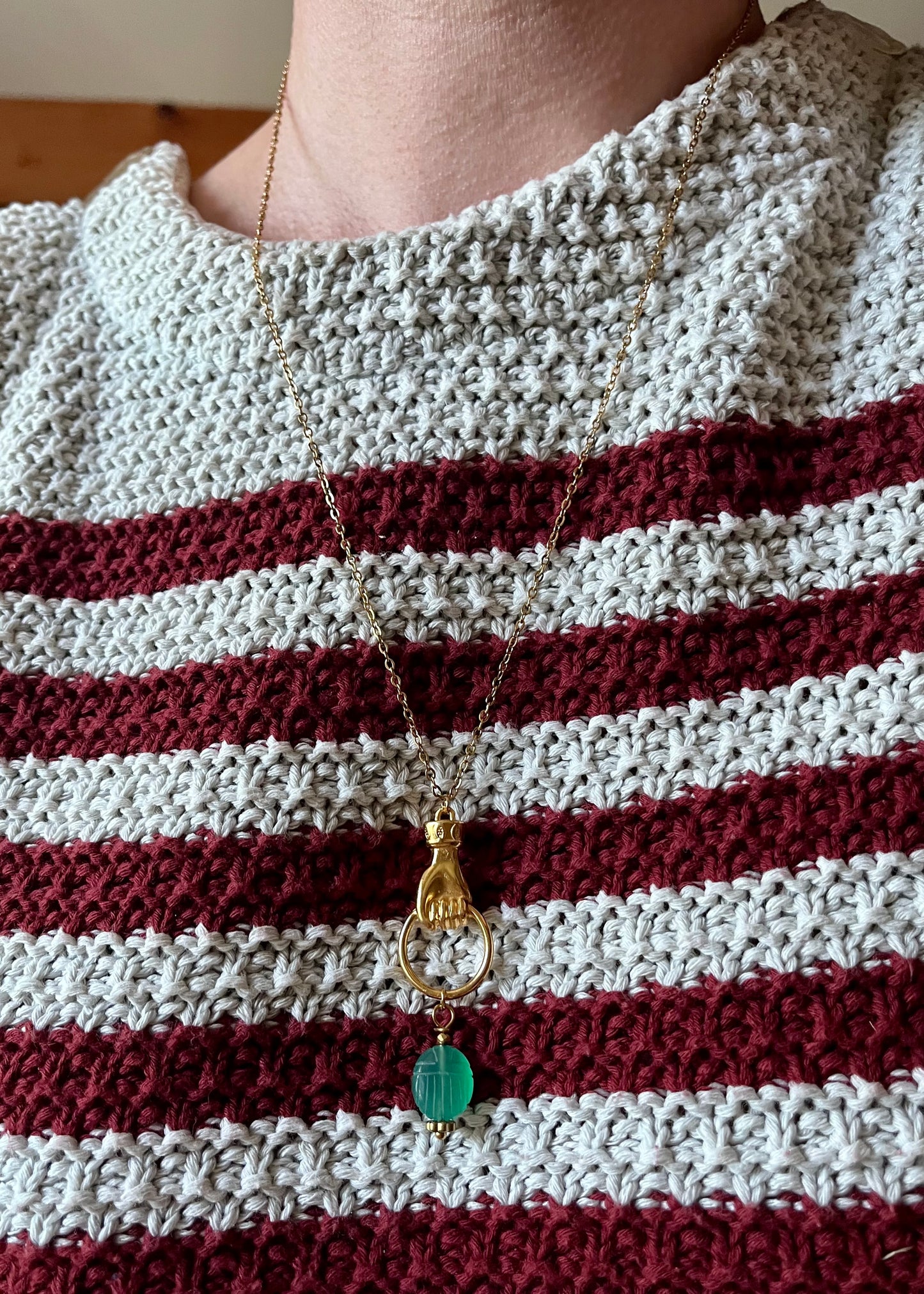 Collier sautoir talisman scarabée Onyx vert