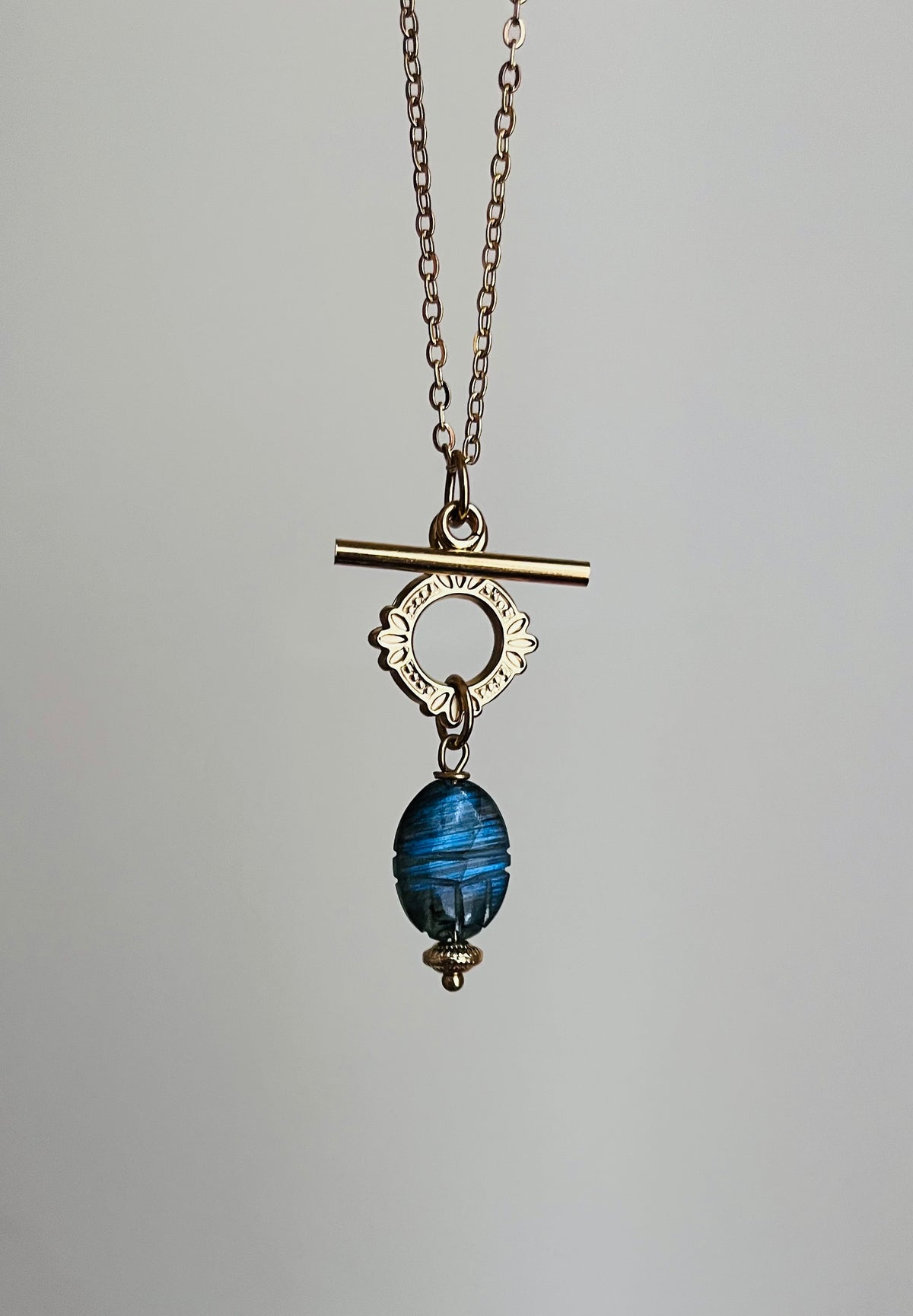 Collier Sautoir grigri scarabée porte bonheur Labradorite